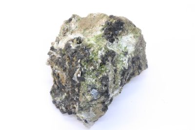 Babingtonitt krystaller på moderstein fra Grönsjöberg Borlänge 25g 3x3cm