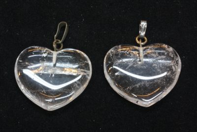 Bergkrystall hjerteanheng  ca 28 x 6mm