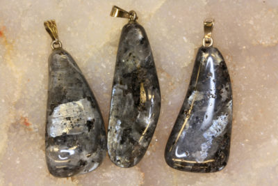 Blue pearl stiftanheng ca 4cm