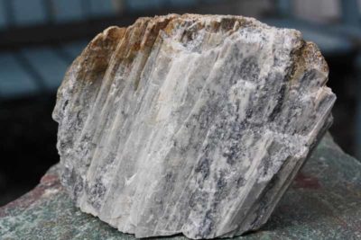 Diopsid krystall fra Nordland Norge 1.2kg 10x13cm