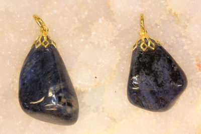 Dumortieritt tulipananheng med gullfarget topp ca 3cm