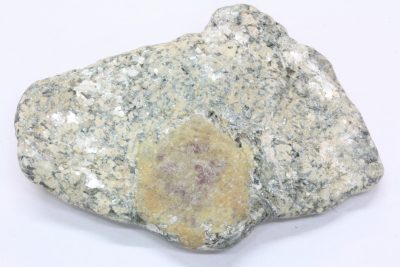 Corund krystaller i moderstein 35g 4×5.5cm fra Sagstuen på Årnes Norge