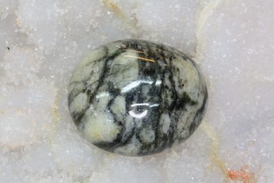 Mylonitt Norge B håndslipt 26g 27x32mm