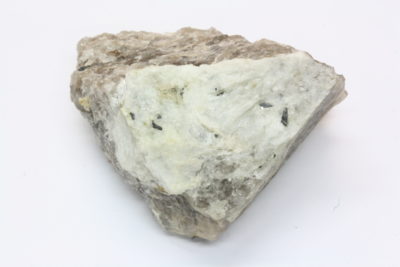 Tantalitt krystaller i clevlanditt 64g 4x5cm fra Mykland i Froland, Norge