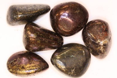 Bornitt håndslipt ca 3cm fra Magma Mine Arizona USA