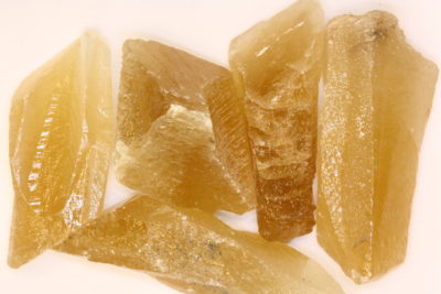 Calcitt citrin råsteinsbit 5 til 7cm