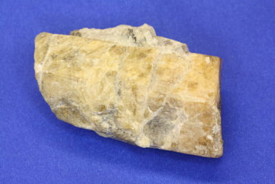 Beryll krystall fra Brattekleiv i Evje 105g 3×6.5cm