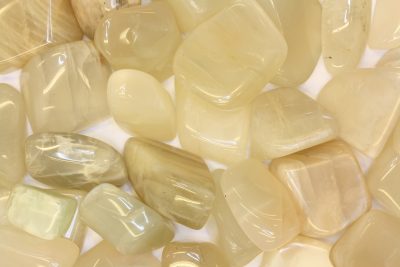 Månestein grønn polert ca 2.5cm