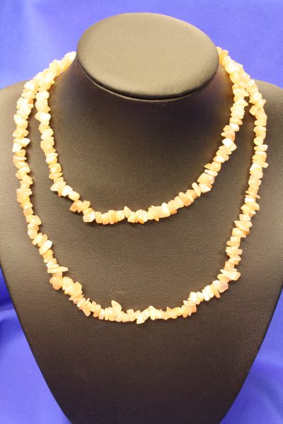 Månestein rød chipskjede 90cm uten lås.