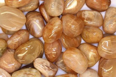 Månestein oransj polert 2 til 3cm