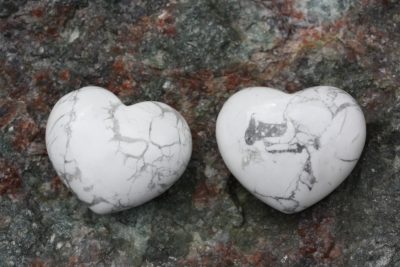 Magnesitt hvit lommehjerte  45mm