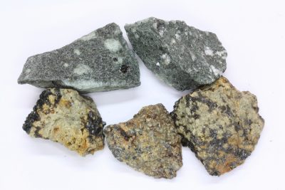 Magnetitt i moderstein 3 til 4cm fra Norge