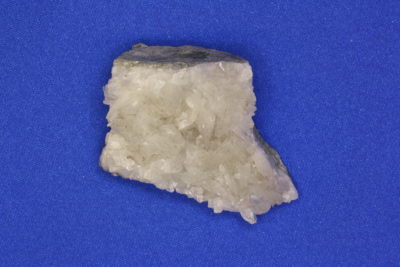 Colemanitt krystaller på moderstein fra Death Valley i California 40g 3.5×4.5cm