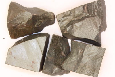 Blodstein råsteinsbit 3 til 5cm