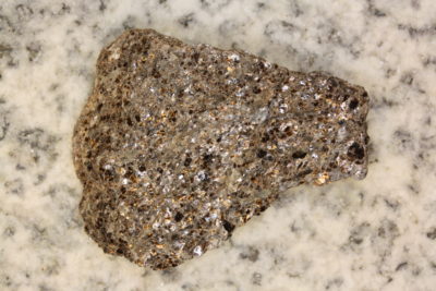 Bly metallisk på moderstein fra Långban Sverige 30g 3.5×4.5cm