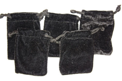 Smykkepose sort fløyel 6.5×8.5cm