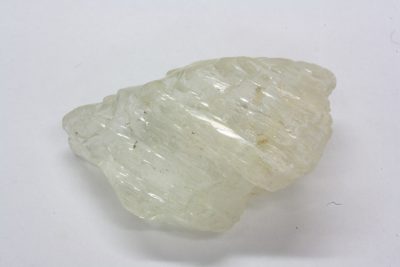 Triphan krystall 20.5ct 22mm lang