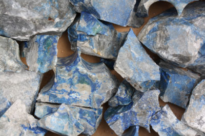 Lapis Lazuli råstein 250g fra Chile