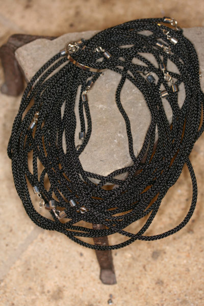 Nylon snor sort 4mm x 45cm med lås