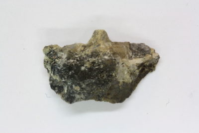 Sørensenitt C 0.8g 10x16mm i mikroeske fra Kvanefjeld Narsaq på Grønland