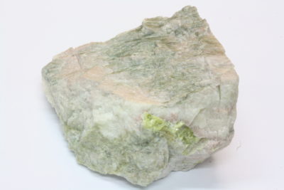 Chrysoberyl 250g 7x10cm  fra Nateland gruver, Iveland, Norge.