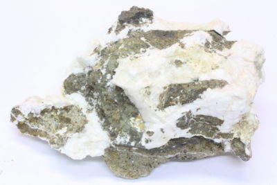 Mesolitt på basalt 160g 7x10cm fra Trongisvågur på Suderoy Færøyene