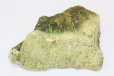 Lizarditt på serpentin C 100g 5x8cm fra Snarum på Modum Norge