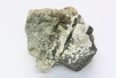 Hydroxylapatitt, Ferrohornblende, Albitt 130g 5.5×6.5cm fra Oksøykollen, Snarum Modum Norge