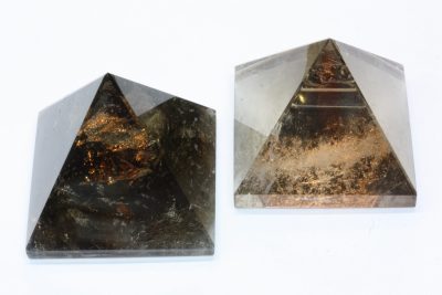 Røykkvarts pyramide 50x50mm