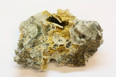 Chiavennitt B 17g 2.5×4.5cm fra Tuften quarry i Tvedalen, Norge.