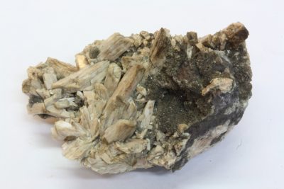 Laumontitt C 20g 3×4.5cm fra Tronvik Moss, Norge