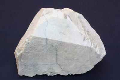 Mikroklin krystall 1.7kg 11x14cm fra Skolt Pukkverk, Vanem i Moss, Norge