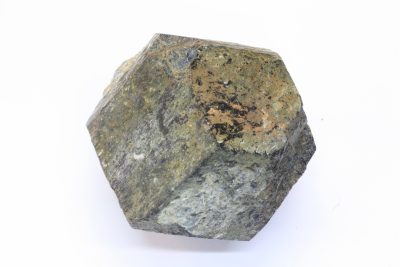 Almandin granat krystall 490g 6x6cm fra Bodø, Nordland, Norge.