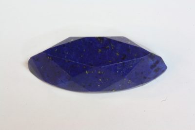 Lapis Lazuli fasettert cabochon 7.6×16.6mm 4.2mm tykk fra Afganistan.