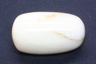 Marmor hvit C håndslipt 32g 24x40mm fra Sverige.