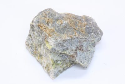 Ceriopyrochlor (Ce) brun Magnesioferritt sort, 30g 3 x 4cm A fra Scheelingen, Kaiserstuhl, Baden Tyskland.