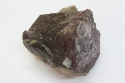 Lepidolitt krystall A 8g 16 x 18mm fra Varuträsk, Skellefteå, Sverige