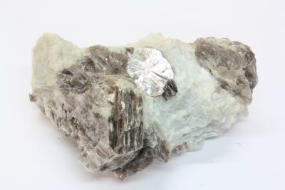 Lepidolitt C 34g 3 x 5cm fra Karibib i Namibia.