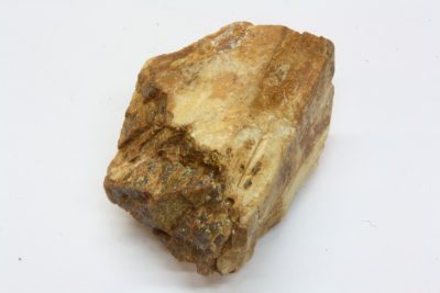 Monazitt A  8g 11 x 18mm fra Landsverk 3, Evje, Norge.