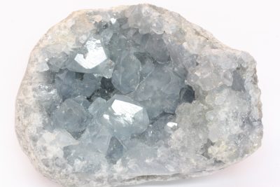 Cølestin 826g 8 x 11cm  fra Sakoany deposit, Katsepy, Bonny, Madagaskar.