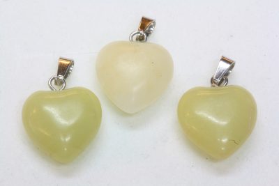 New jade hjerteanheng ca 15 x 8mm
