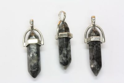 Blue Pearl, Larvikitt, krageanheng ca 4cm