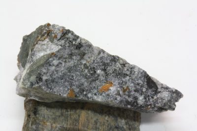 Anthracitt   (kullblende) i kvarts 10g 2,5 x 3cm  fra Meheia, Kongsberg, Norge.