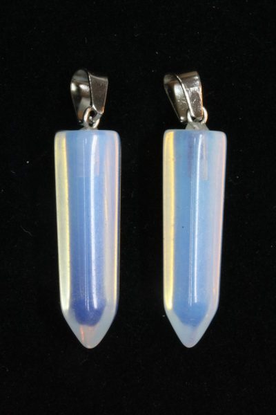 Opal blå stiftanheng, syntetisk. ca 3,5cm