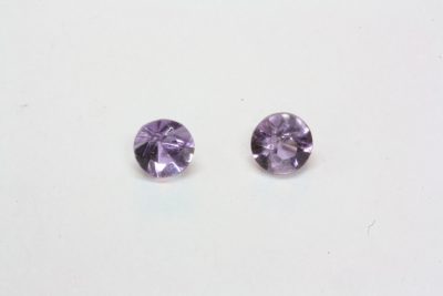 Ametyst fasett  2 stk  tot. 0,23ct  ca ø3mm