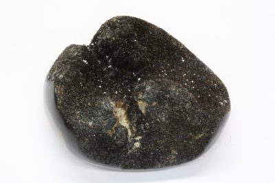 Septarian med sort Aragonitt 104g 5 x 6cm fra Taramandroso i Madagaskar