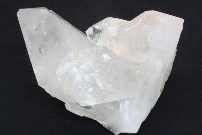 Bergkrystall  916g 11 x 13cm fra Minas Gerais, Brasil.