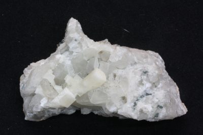 Calcitt, Pyritt, Bergkrystall  58g 3,5 x 6,5cm  fra Bjønndalen bruk, Nittedal, Norge.