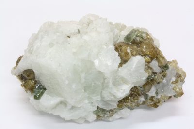 Grossular, Diopsid  92g  3,5 x 6,5cm fra Ytre Bårdveggen, Seiland, Norge