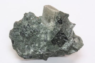 Magnesitt 24g  3,5 x 4,5cm  fra Sel, Gudbransdalen, Norge.